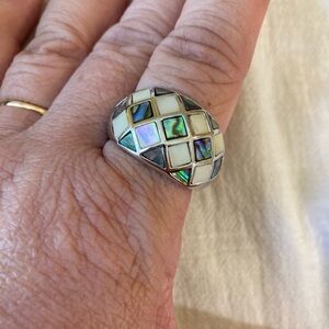 Lia Sophia Mother of Pearl‎ & Abalone Shell Unisex Sz 11 Band Ring